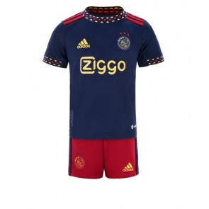 Ajax kläder Barn 2022-23 Bortatröja Kortärmad (+ korta byxor)